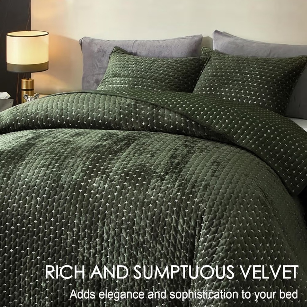 King Velvet Quilt Set Army Green / 3pc (2 Shams) - Picture 4 of 8